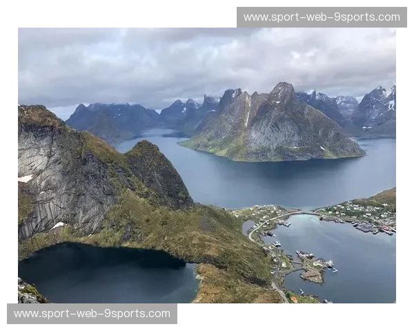 法兰西的优雅与挪威的壮丽：一场跨越山海的对话